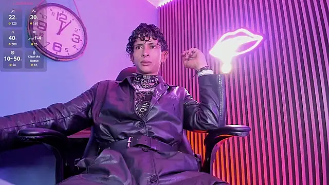 Snapshot of Maximoking26 chatting on March 2026 01:33:02 AM Maximoking26 online show from March 2026 01:33:02 AM