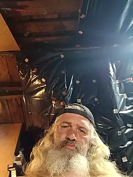 Crazy Lasko online show from March 2026 10:01:01 PM