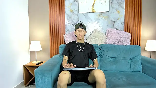 BOYS PLAY online show from April 2026 01:19:02 AM