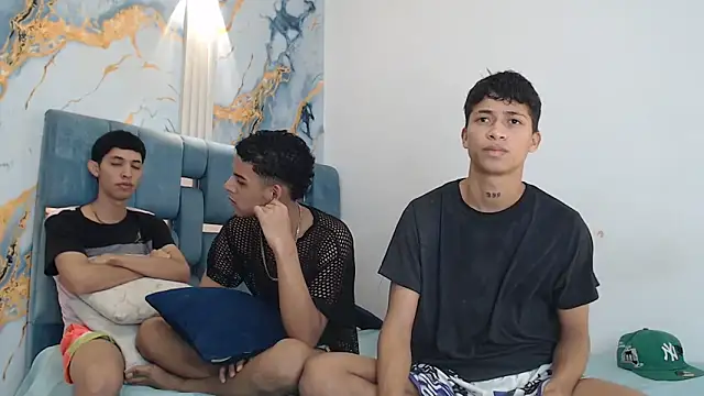 Snapshot of GOLD_BOYS chatting on March 2026 01:16:01 PM GOLD BOYS online show from March 2026 01:16:01 PM