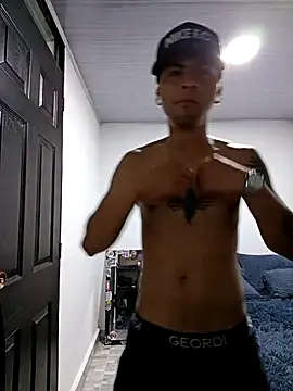 Snapshot of Psycho_reece chatting on February 2026 04:19:01 AM Psycho reece online show from February 2026 04:19:01 AM