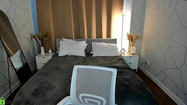 Snapshot of luna_c0ra chatting on March 2026 01:12:02 AM luna c0ra online show from March 2026 01:12:02 AM