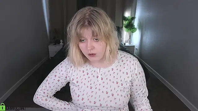 Snapshot of luna_c0ra chatting on March 2026 09:38:01 AM luna c0ra online show from March 2026 09:38:01 AM