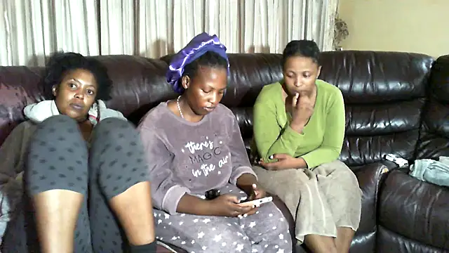 Snapshot of Sky-Diamond chatting on March 2026 06:51:01 AM Sky-Diamond online show from March 2026 06:51:01 AM