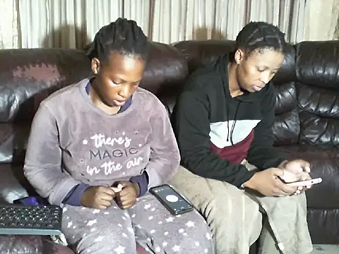 Snapshot of Sky-Diamond chatting on March 2026 06:18:02 AM Sky-Diamond online show from March 2026 06:18:02 AM