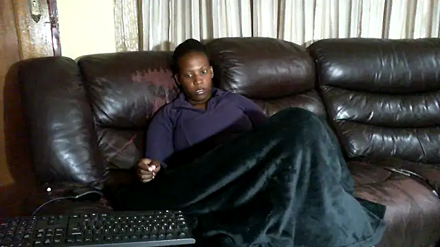 Snapshot of Sky-Diamond chatting on April 2026 07:36:02 AM Sky-Diamond online show from April 2026 07:36:02 AM