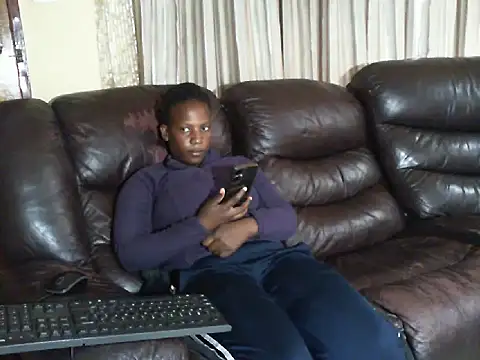 Snapshot of Sky-Diamond chatting on April 2026 07:35:01 AM Sky-Diamond online show from April 2026 07:35:01 AM