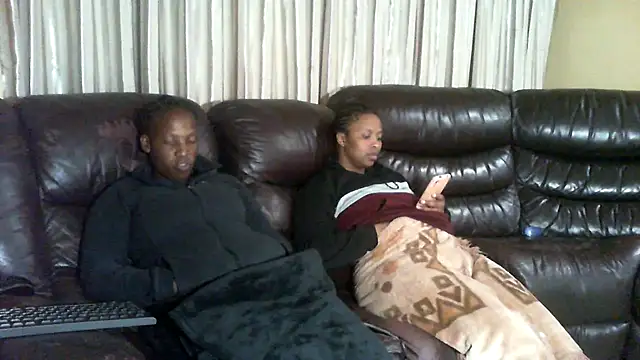 Snapshot of Sky-Diamond chatting on April 2026 12:29:02 PM Sky-Diamond online show from April 2026 12:29:02 PM