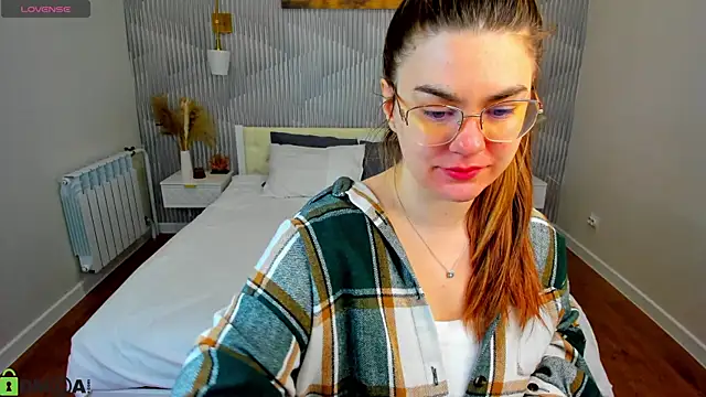 zoe j0y online show from March 2026 02:05:02 AM