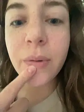 Snapshot of kate_nicepops999114 chatting on May 2026 07:49:02 AM kate nicepops999114 online show from May 2026 07:49:02 AM