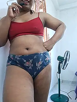 Snapshot of Queen_Saara chatting on March 2026 07:47:02 AM Queen Saara online show from March 2026 07:47:02 AM