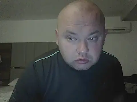 Rob1874 online show from March 2026 01:12:02 AM