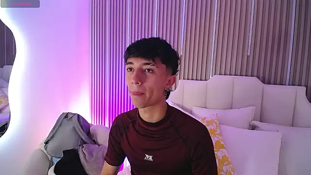 Aiden Rivers  online show from February 2026 12:38:01 PM