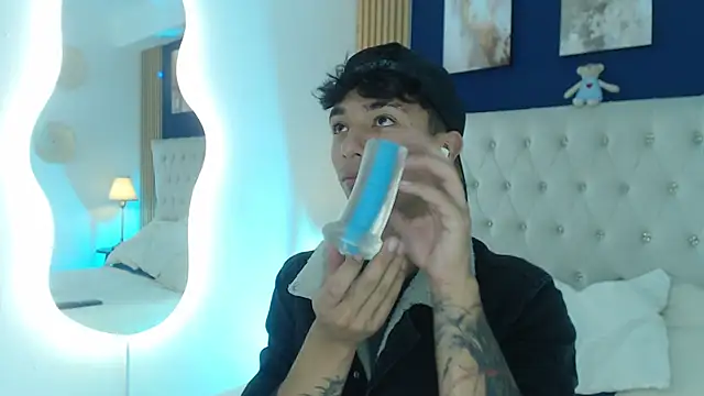 Aiden Rivers  online show from April 2026 12:50:01 PM