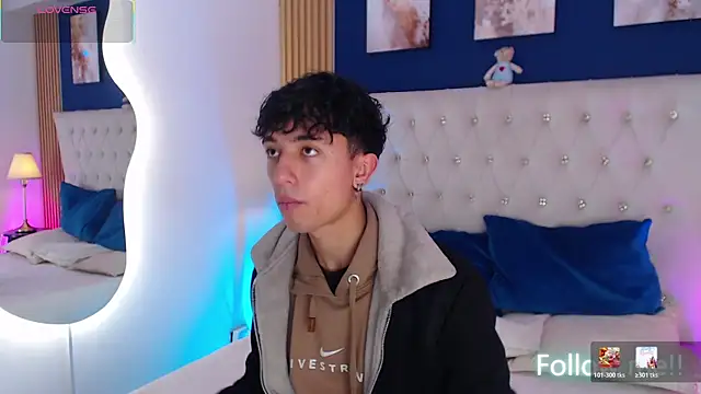 Snapshot of Aiden_Rivers_ chatting on April 2026 12:51:02 PM Aiden Rivers online show from April 2026 12:51:02 PM