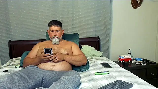 Brownmagic48 online show from May 2026 03:25:01 AM