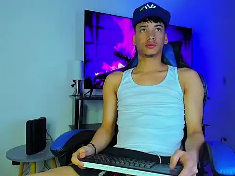 Lyam Russo online show from March 2026 06:51:02 AM