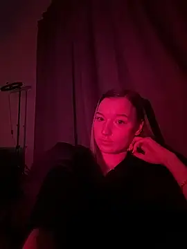 Snapshot of EmmaTurners chatting on February 2026 06:16:01 PM EmmaTurners online show from February 2026 06:16:01 PM