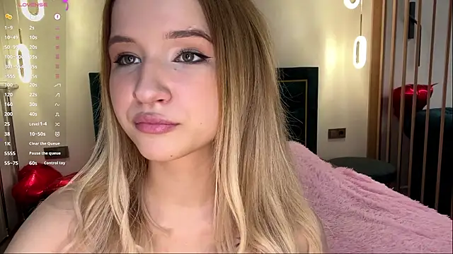 Snapshot of PrincessSwelgart chatting on March 2026 03:05:02 PM PrincessSwelgart online show from March 2026 03:05:02 PM