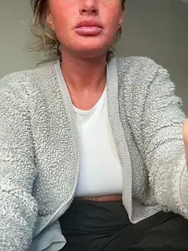 jadey19x online show from April 2026 04:45:02 PM