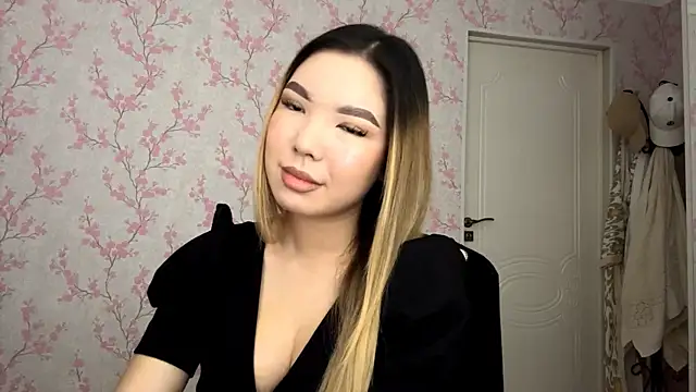 Snapshot of Elina_Mottel chatting on February 2026 07:27:01 AM Elina Mottel online show from February 2026 07:27:01 AM