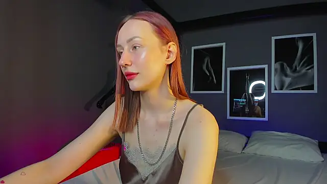 Snapshot of A_Alise chatting on April 2026 11:44:02 AM A Alise online show from April 2026 11:44:02 AM