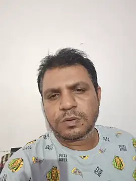Snapshot of HOTEL_MANEGER chatting on July 2026 05:05:01 PM HOTEL MANEGER online show from July 2026 05:05:01 PM