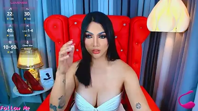 Laureen Hilton online show from April 2026 01:26:02 PM