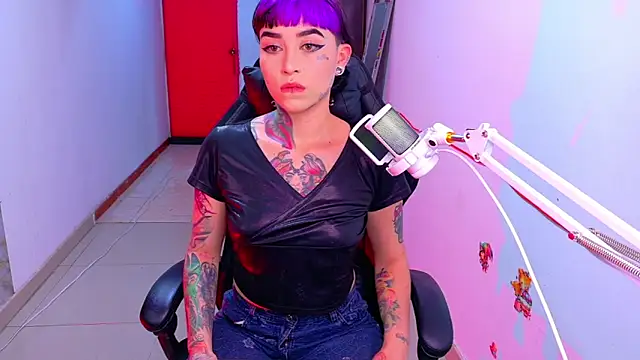 Snapshot of nova_kitttyy chatting on April 2026 01:25:02 AM nova kitttyy online show from April 2026 01:25:02 AM