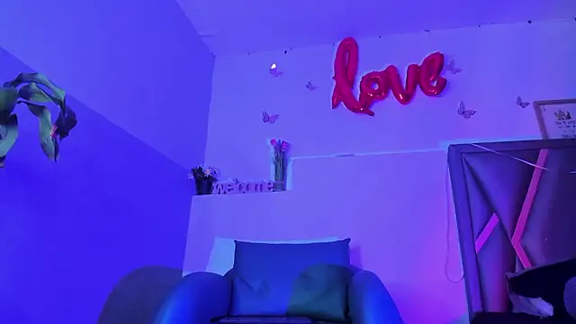 Snapshot of Agathe_caius chatting on March 2026 04:51:01 AM Agathe caius online show from March 2026 04:51:01 AM