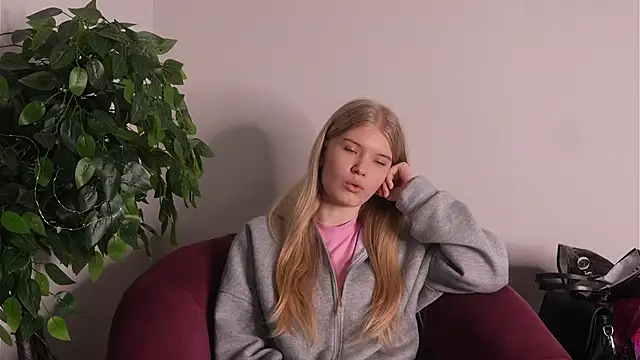 MelanyRuch online show from February 2026 05:26:01 AM