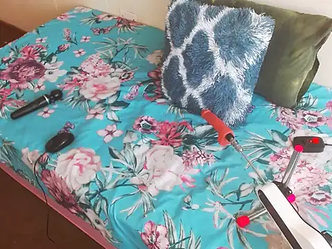 Snapshot of ChocoSlenderXXX chatting on March 2026 06:50:01 AM ChocoSlenderXXX online show from March 2026 06:50:01 AM