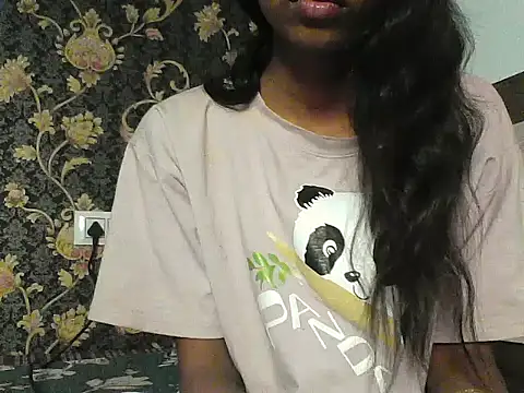 Snapshot of Rani1993 chatting on March 2026 07:10:01 PM Rani1993 online show from March 2026 07:10:01 PM