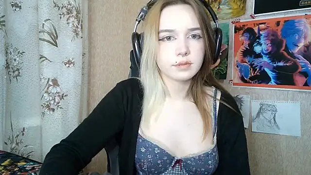 MilaTyan online show from April 2026 08:57:02 PM