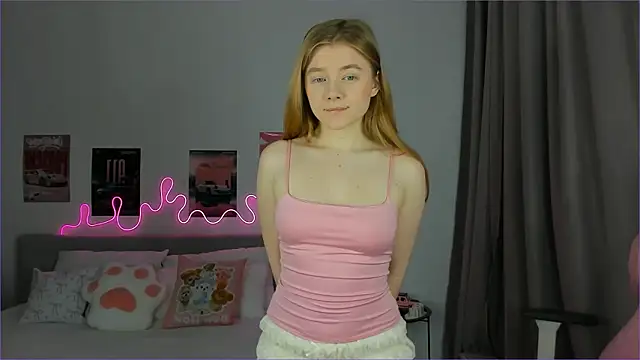 Snapshot of EvaRaee chatting on March 2026 03:44:01 AM EvaRaee online show from March 2026 03:44:01 AM