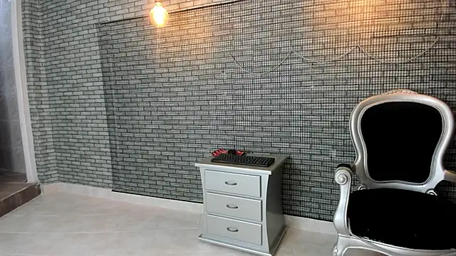 Snapshot of hillary_bigbutt chatting on March 2026 01:23:01 AM hillary bigbutt online show from March 2026 01:23:01 AM