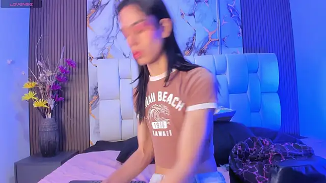 Snapshot of alisstarr chatting on March 2026 11:44:02 AM alisstarr online show from March 2026 11:44:02 AM