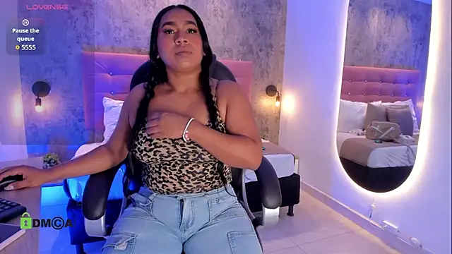 brithanycampbell online show from May 2026 12:00:01 PM