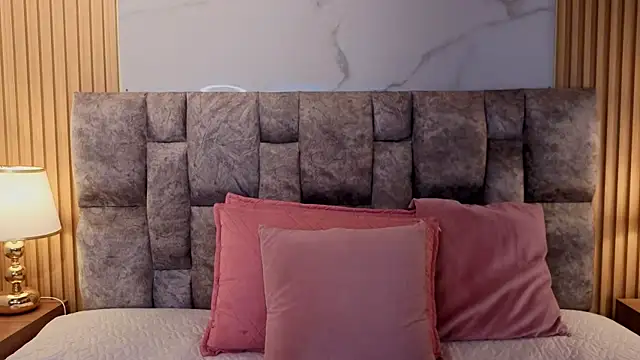 lady dark  online show from March 2026 08:02:02 PM