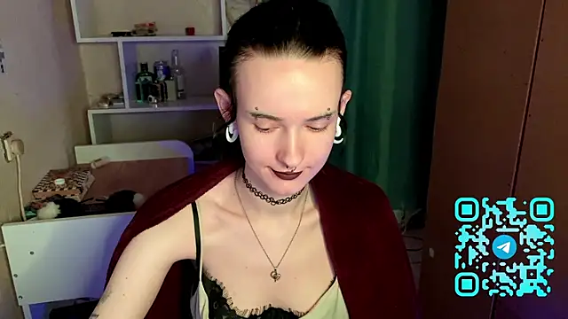 MabelDefina online show from April 2026 11:01:02 AM