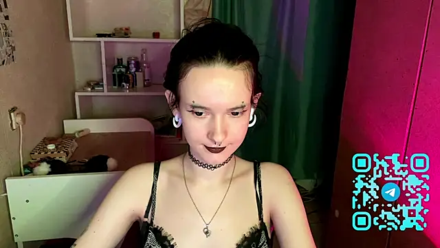 MabelDefina online show from April 2026 11:41:01 AM