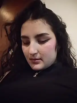 zoe moon   online show from April 2026 08:57:02 PM