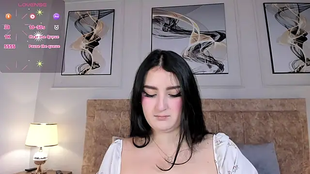 zoe moon   online show from May 2026 11:15:02 AM