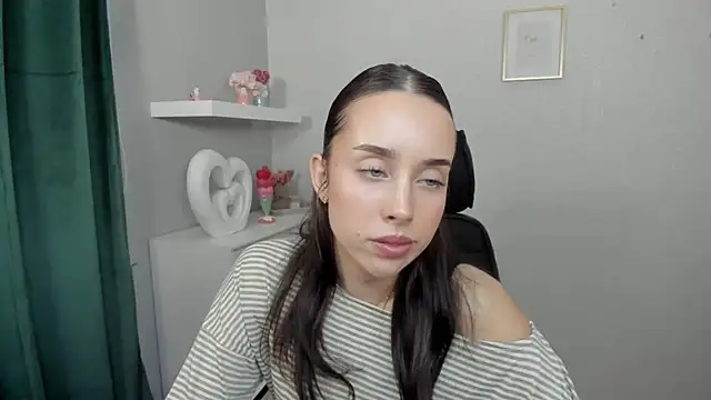 AdeleSolo online show from May 2026 05:34:02 AM