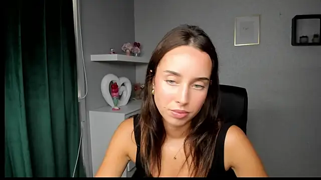 Snapshot of AdeleSolo chatting on July 2026 01:24:01 PM AdeleSolo online show from July 2026 01:24:01 PM