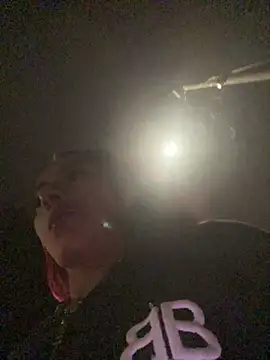 Snapshot of Emily-Fire chatting on March 2026 02:04:02 AM Emily-Fire online show from March 2026 02:04:02 AM