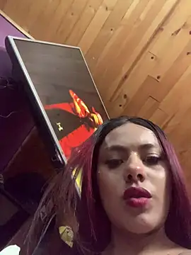 Snapshot of Emily-Fire chatting on March 2026 08:24:02 PM Emily-Fire online show from March 2026 08:24:02 PM