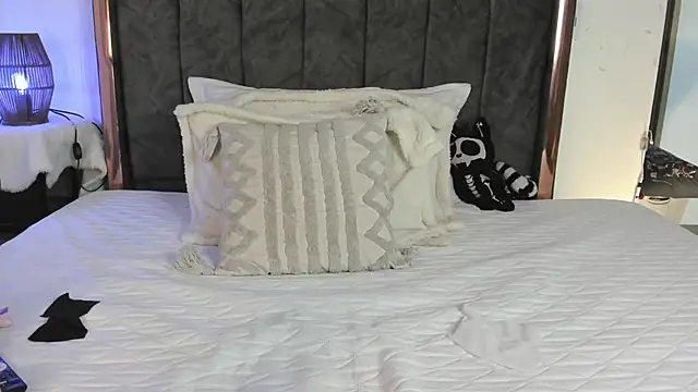 Helldy 666 online show from May 2026 01:47:02 AM