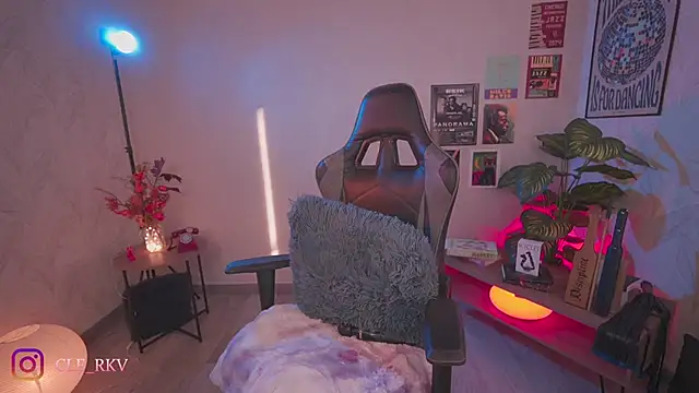 Snapshot of violette_clerk1_ chatting on April 2026 09:34:01 PM violette clerk1 online show from April 2026 09:34:01 PM