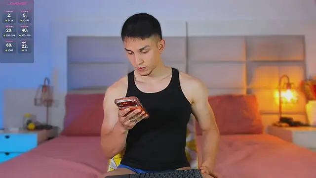 Snapshot of jhosuahunt chatting on March 2026 05:13:01 AM jhosuahunt online show from March 2026 05:13:01 AM